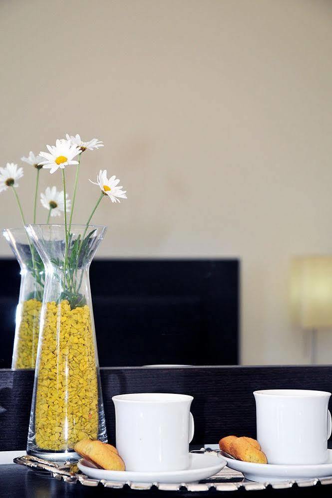 Aithra Apartments & Suites Gavrio Buitenkant foto