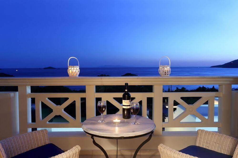 Aithra Apartments & Suites Gavrio Buitenkant foto